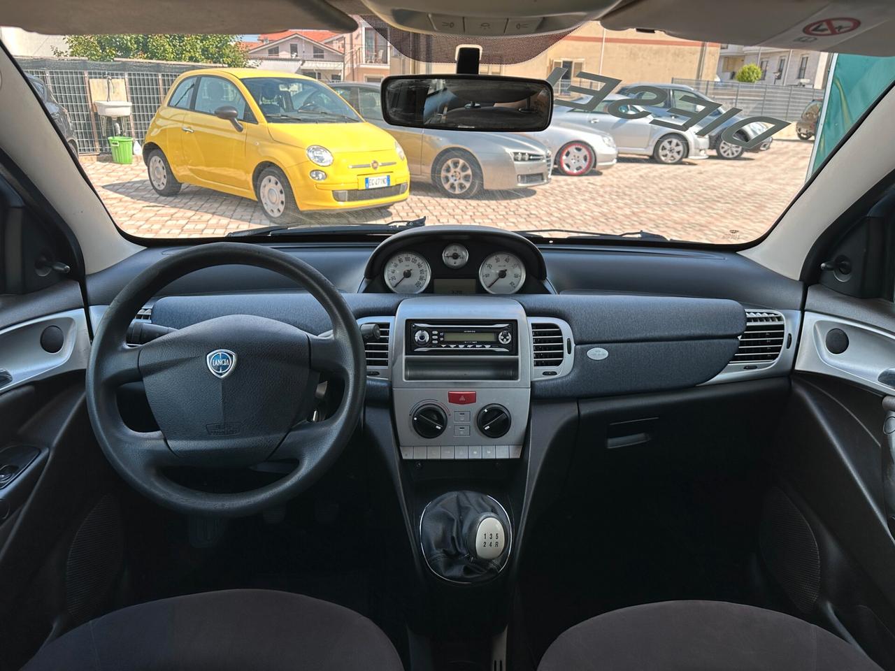 Lancia Ypsilon 1.3 MJT 75 CV Oro
