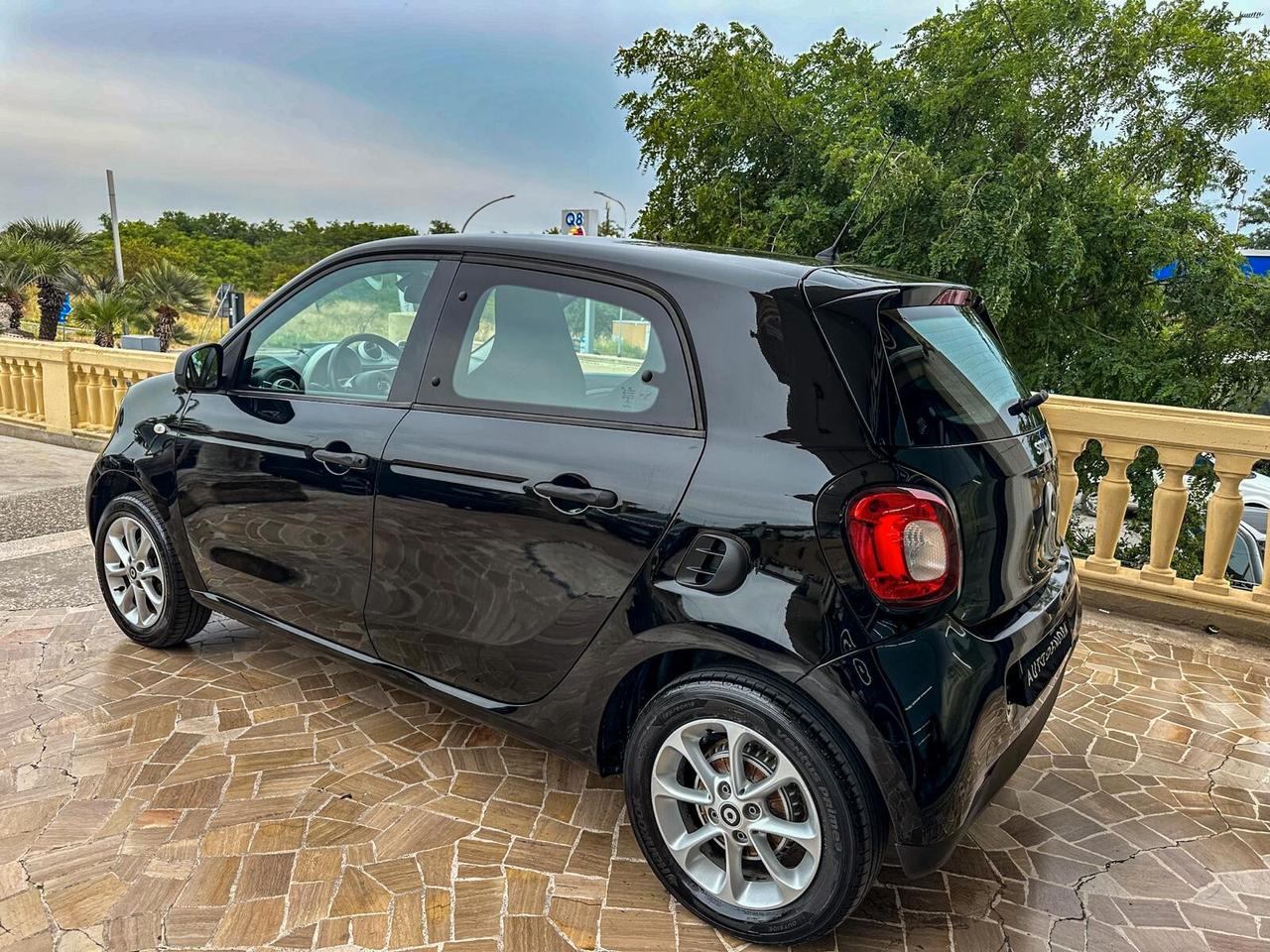 Smart ForFour 70 1.0 Youngster#LED#CLIMA