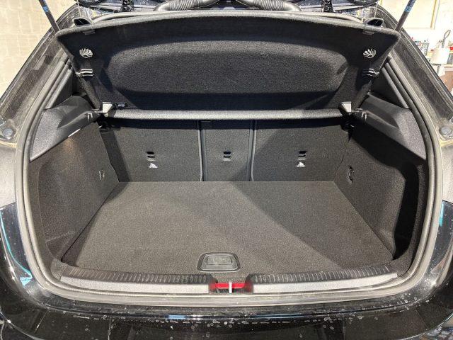 MERCEDES-BENZ A 250 e hybrid EQ Progressive Advanced