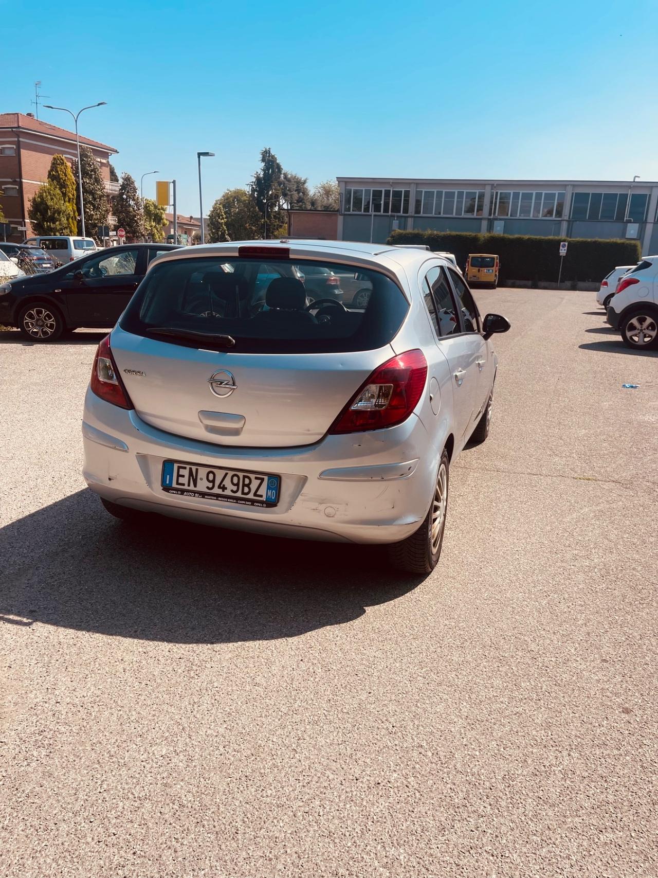 Opel Corsa 1.2 5 porte Elective