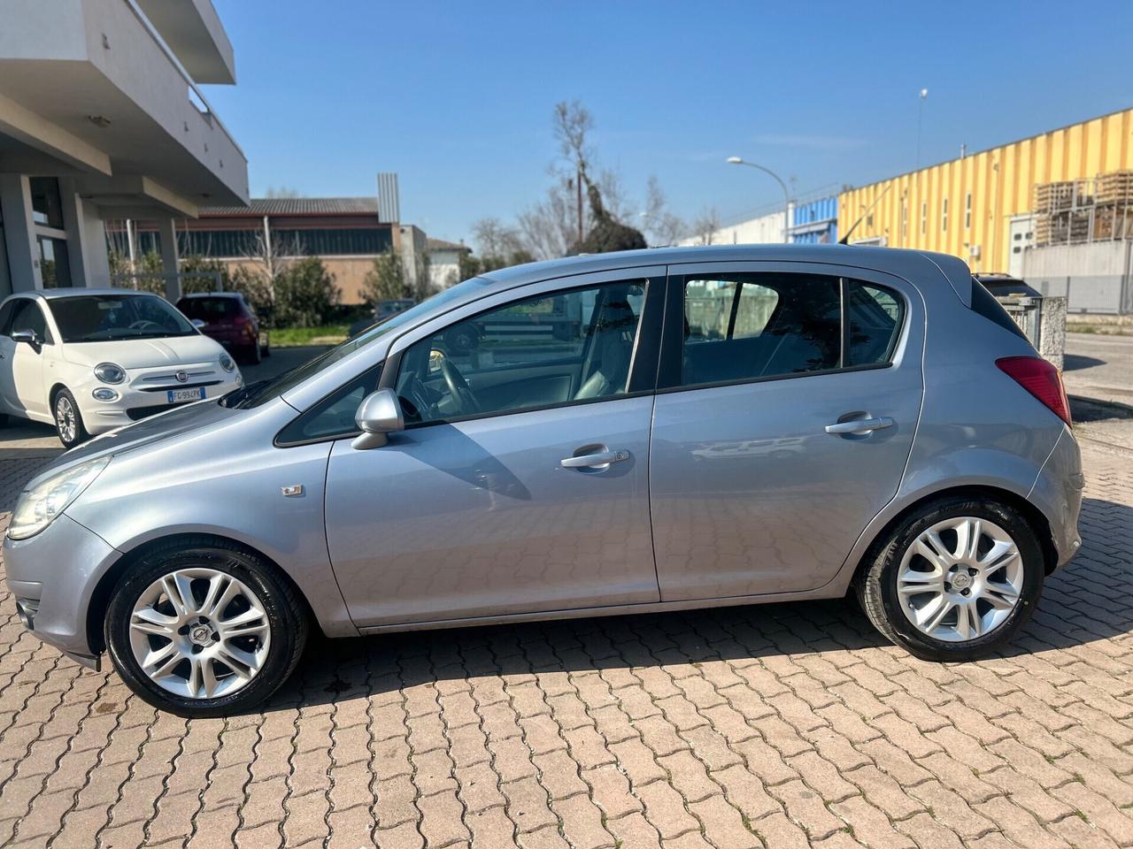 Opel Corsa OPEL CORSA 1.2 5 porte Cosmo GPL