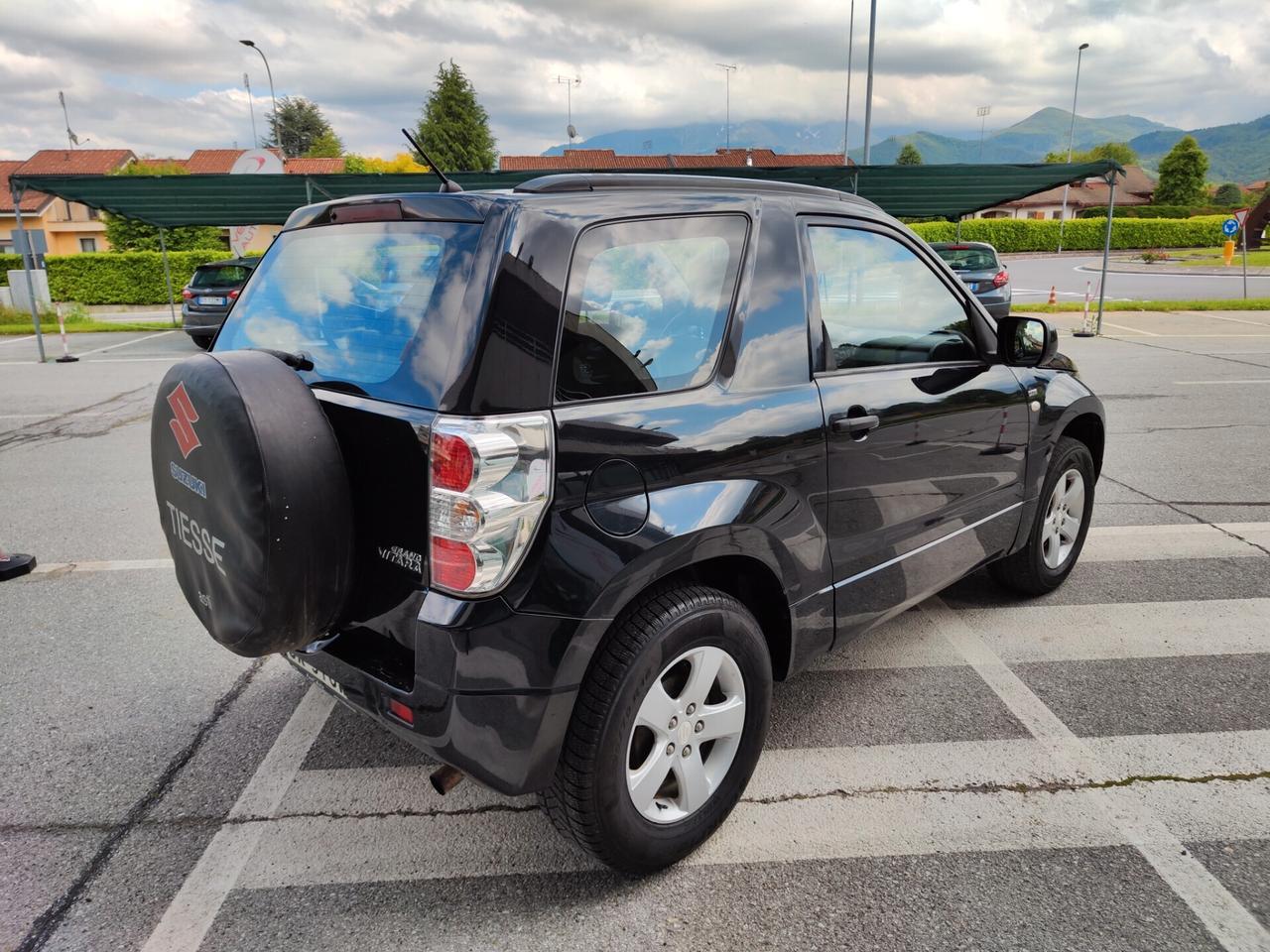 Suzuki Grand Vitara 1.9 DDiS 3 porte