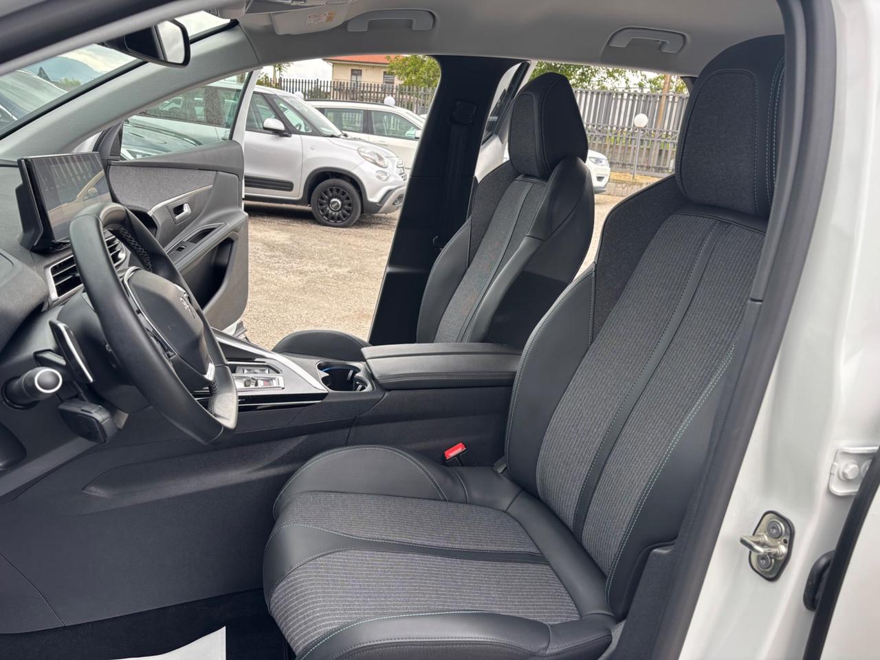 Peugeot 3008 BlueHDi 130 S&S EAT8 Allure