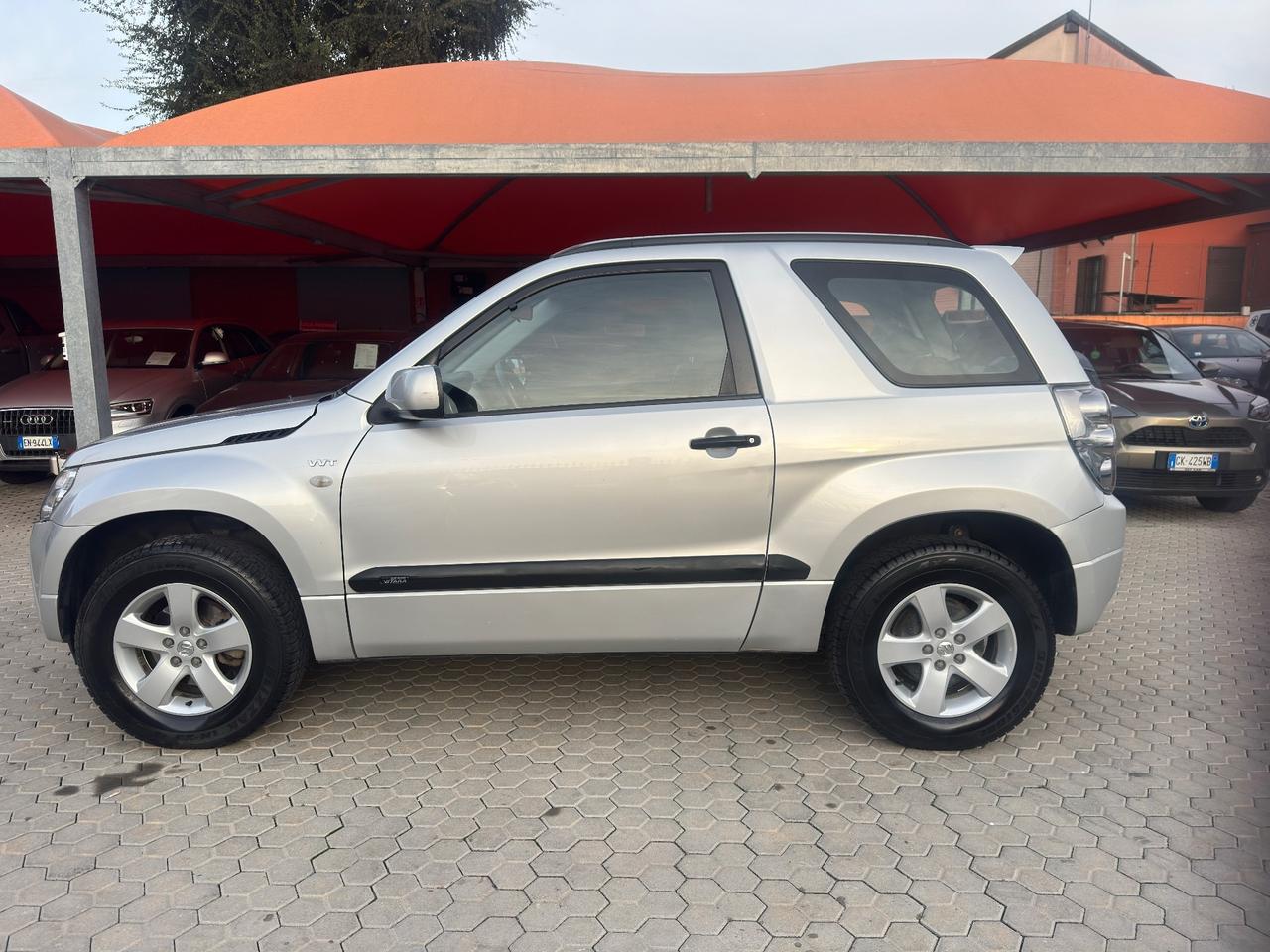 Suzuki Grand Vitara ADATTA A NEOPATENTATI 1.6 16V 3 porte