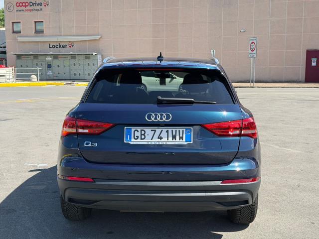 AUDI Q3 35 TDI quattro S tronic Business