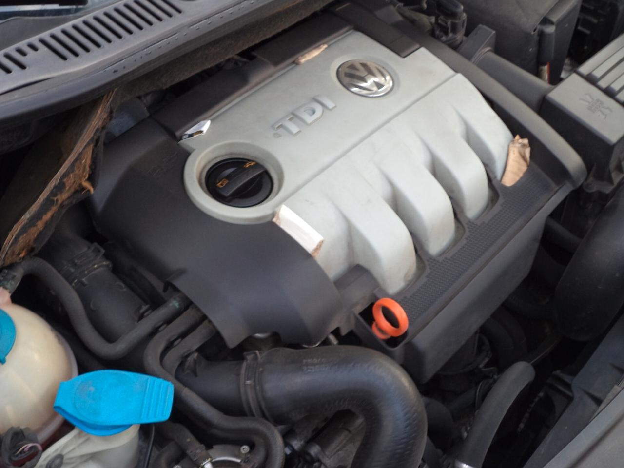 Volkswagen Touran 1.9 TDI 105CV DPF Highline BMT 7 POSTI