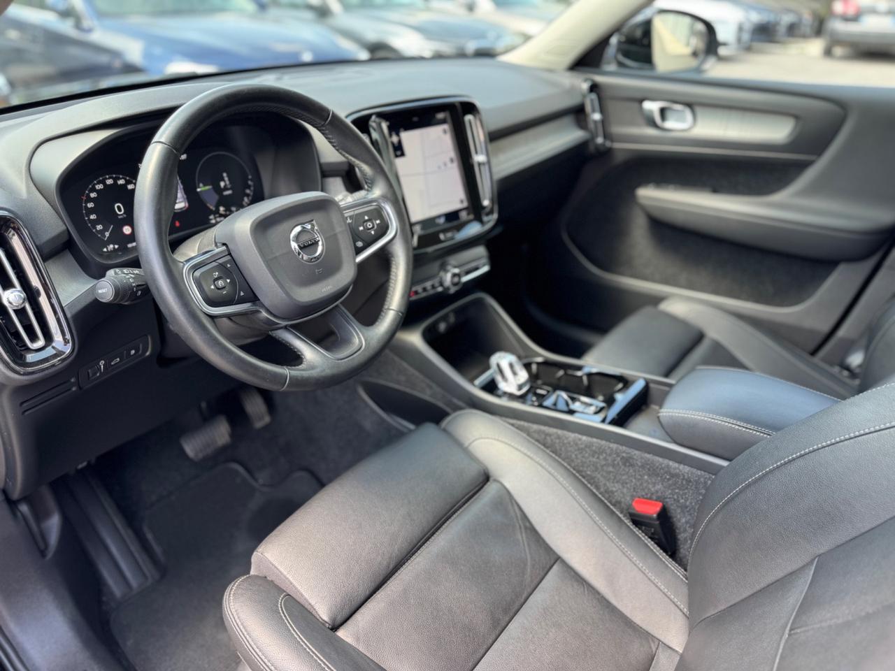 Volvo XC40 T5 Recharge Plug-in Hybrid R-design