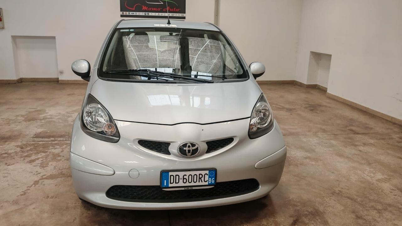 Toyota Aygo 1.0 12V VVT-i 5 porte