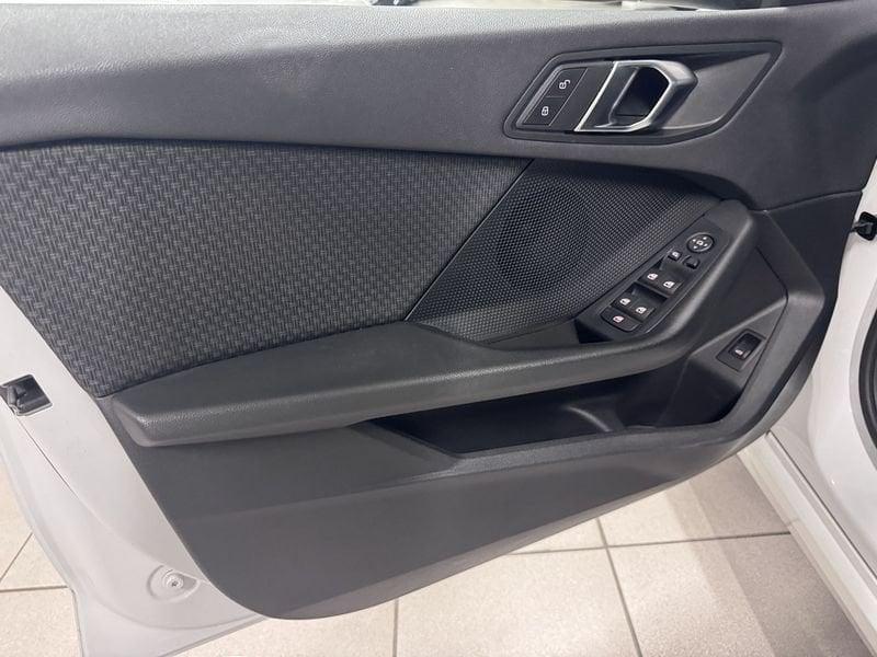 BMW Serie 1 120d 5p. Business Advantage