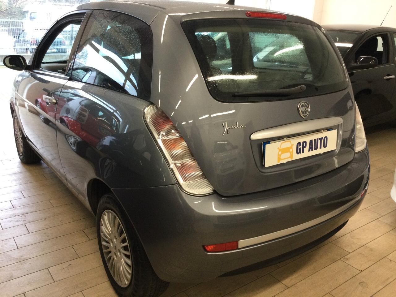 Lancia Ypsilon 1.2 Argento
