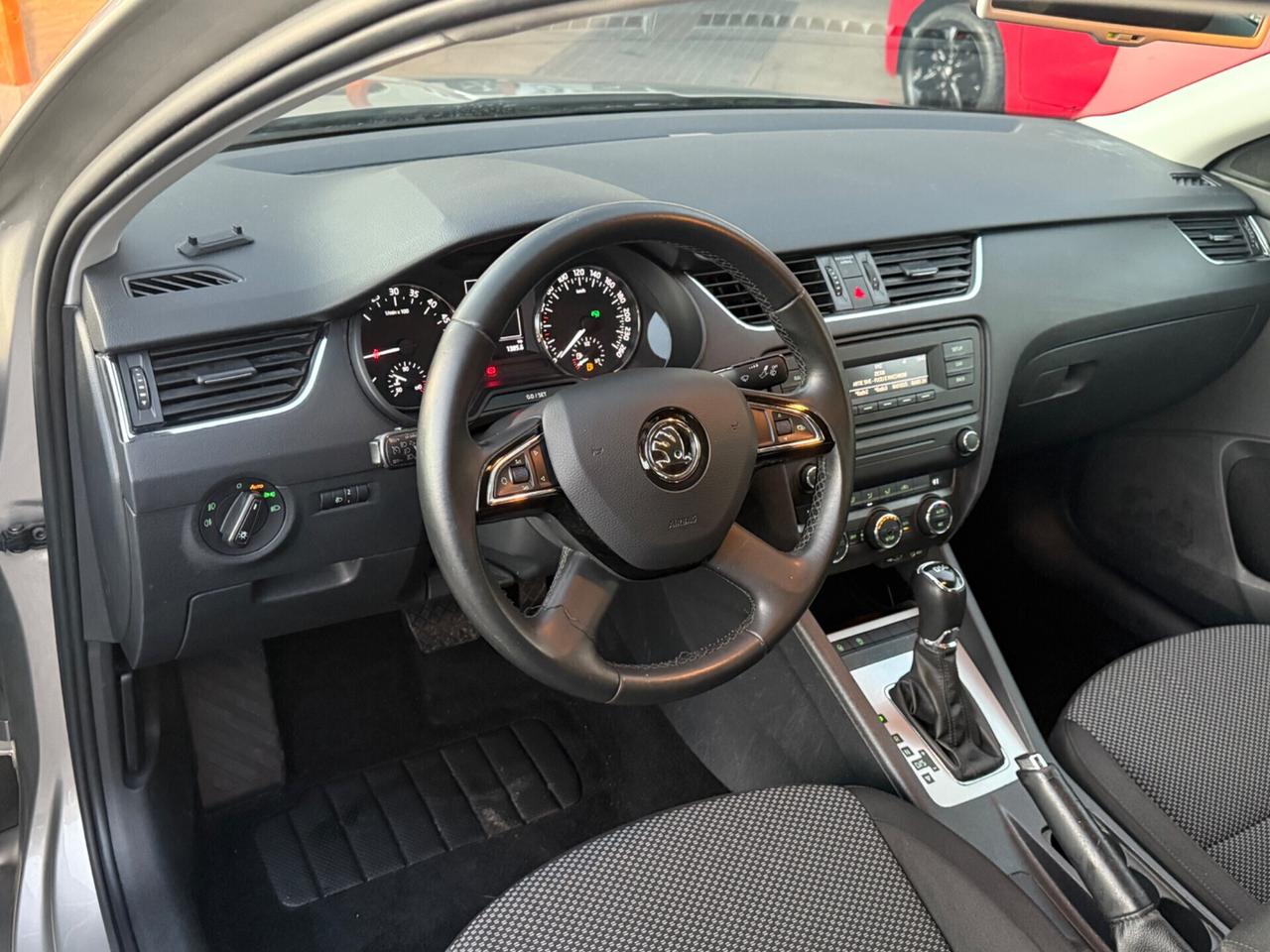 Octavia 2.0 TDI 150CV/unipro/berlina/dsg/garanzia