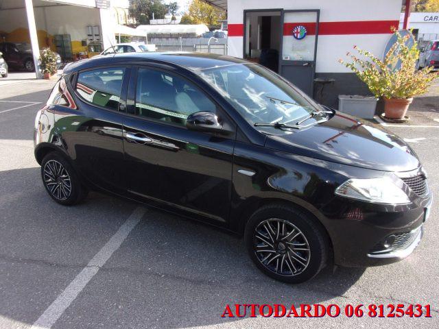 LANCIA Ypsilon 1.0 FireFly 5 porte S&S Hybrid Ecochic Gold