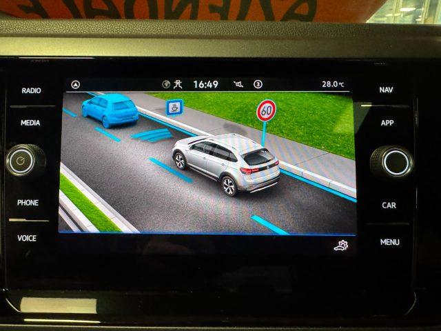 VOLKSWAGEN Taigo 1.0 TSI DSG R-Line 18" C/GRIMALDI SPECIAL DAY