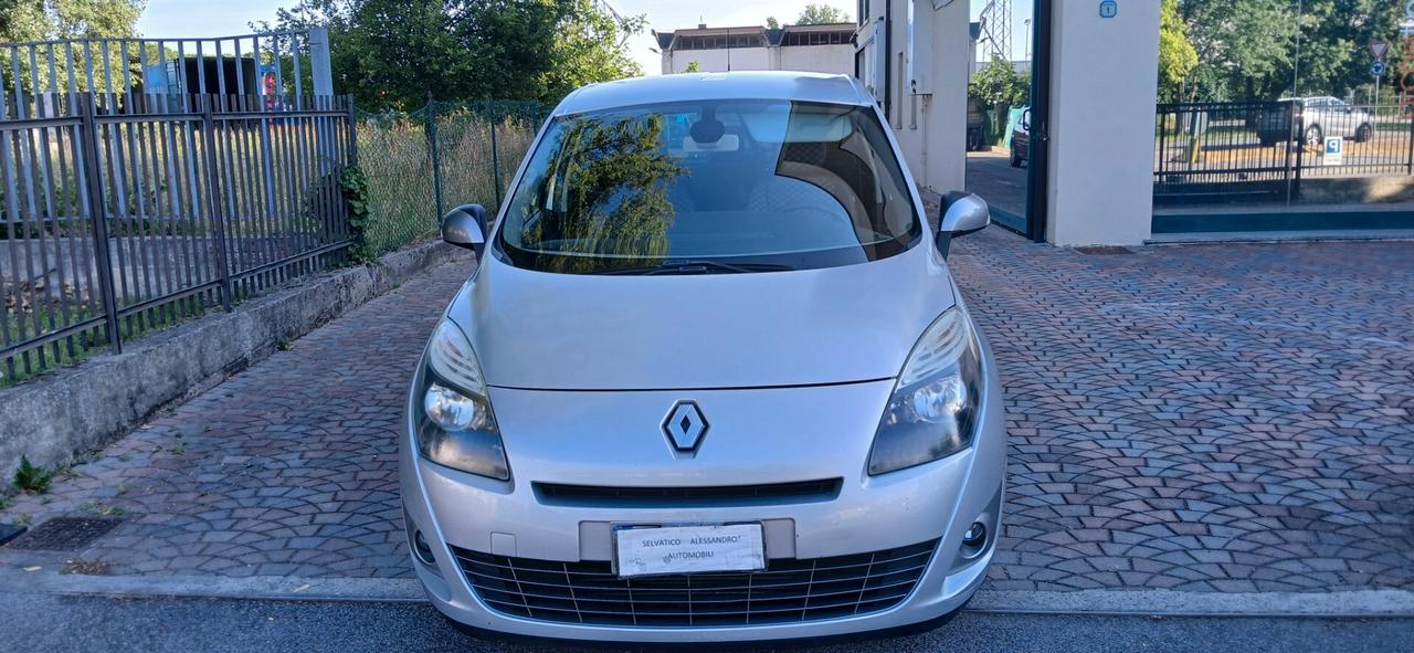 Renault Gran Scenic 7 posti 1.5 dci neopatentati
