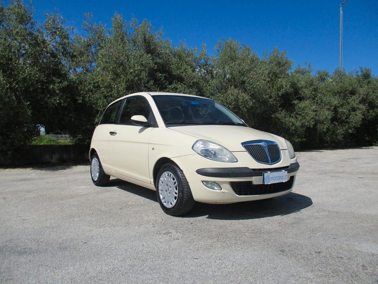 Lancia Ypsilon 1.2 PLATINO