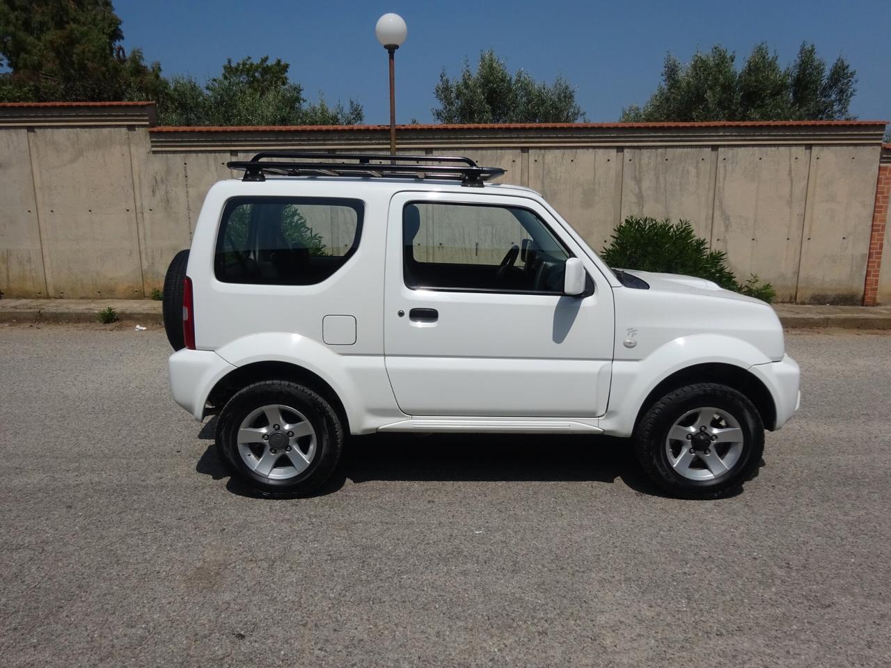 Suzuki Jimny 1.5 4AT Top