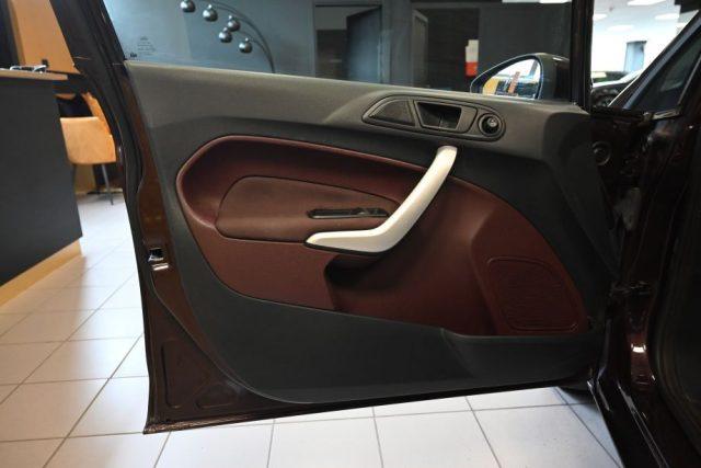 FORD Fiesta 1.4 TITANIUM 5PORTE BZ-GPL CLIMA SERVO ABD CD FULL