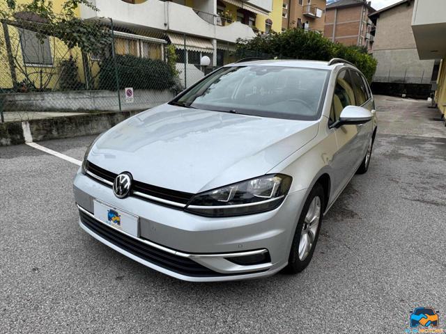 VOLKSWAGEN Golf Variant 2.0 TDI DSG Business BlueMotion Technology