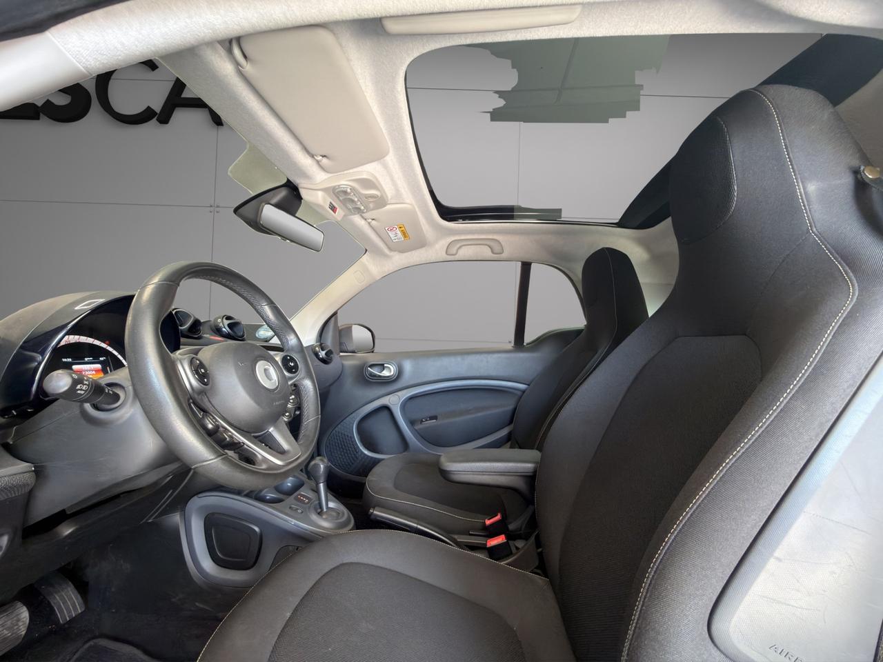Smart forTwo 0.9 turbo Passion 90cv - Unico proprietario - Cerchi in lega - Luci Led - Tetto panoramico - Sedili riscaldatili - Bracciolo centrale