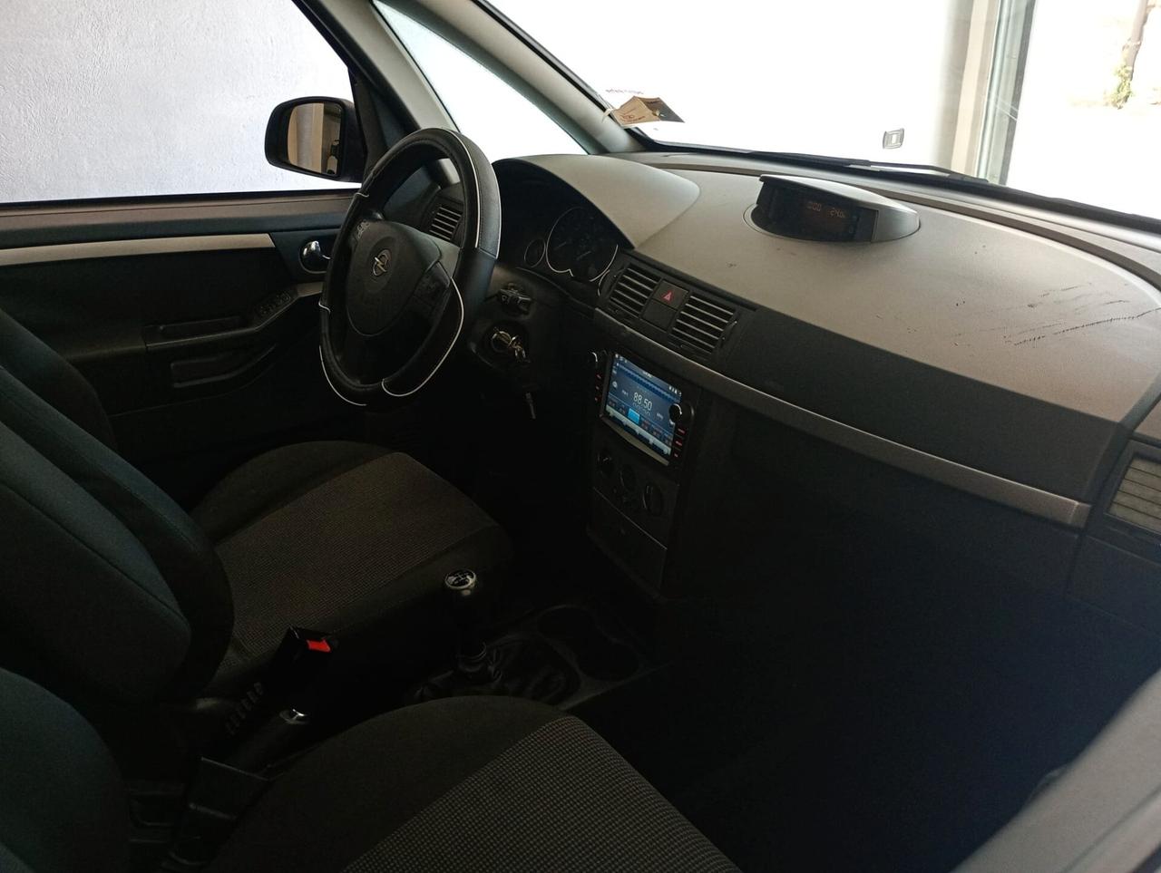 Opel Agila 1.3 CDTI 'Njoy
