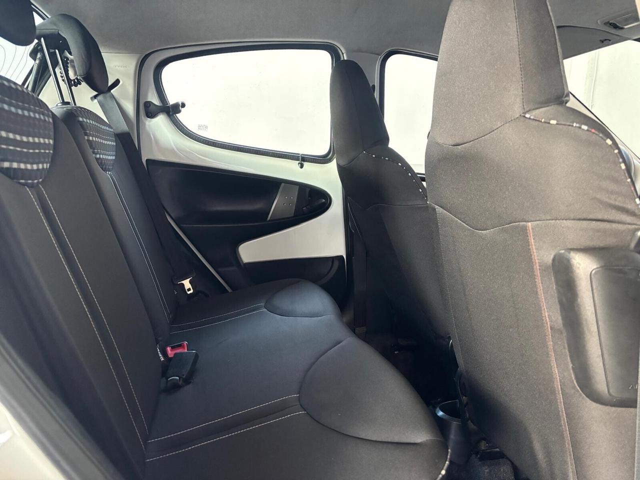 Citroen C1 1.0 5P Vanity Fair 10