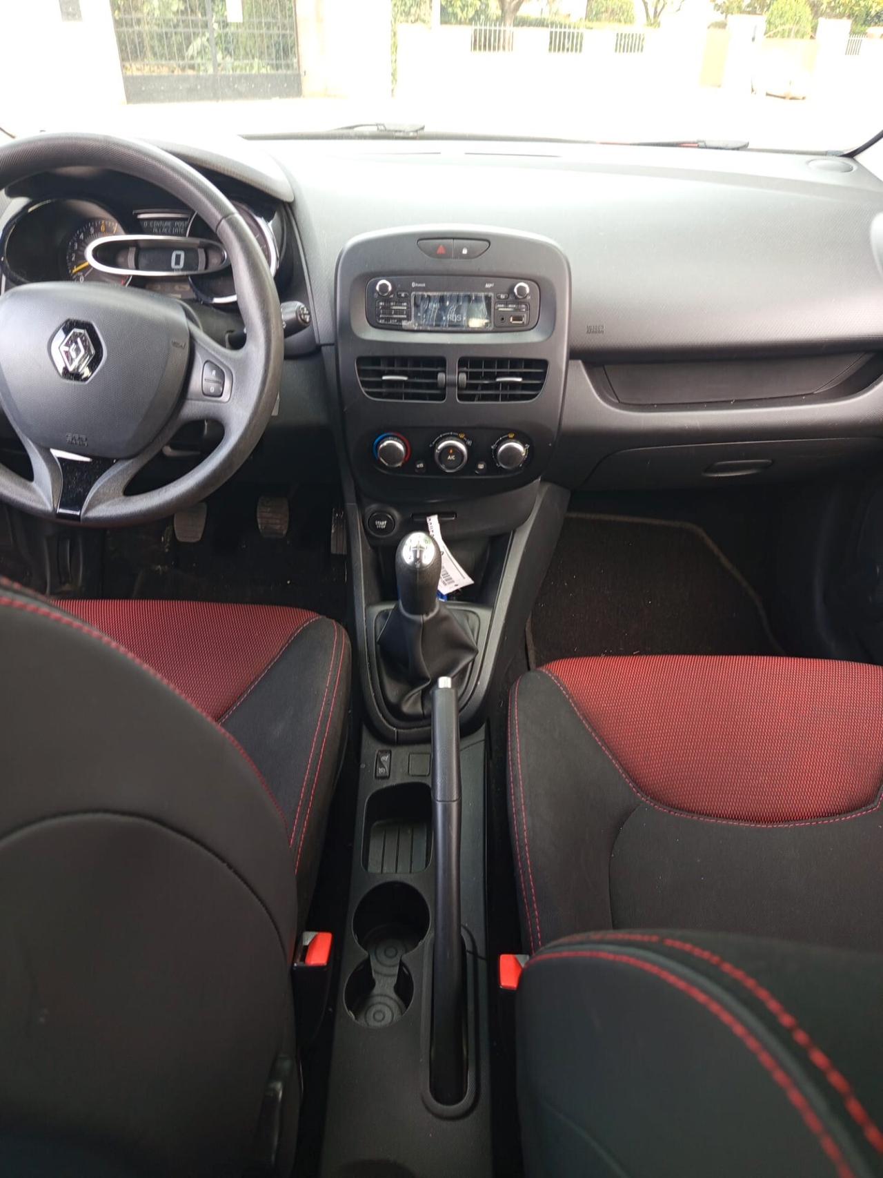 Renault Clio 1.2 75CV GPL 5 porte Costume National