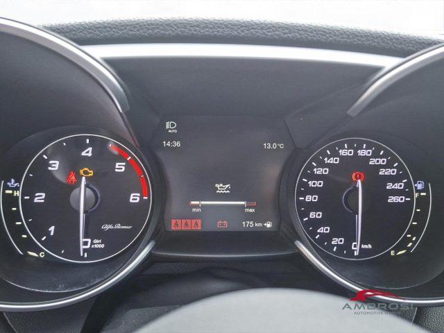 ALFA ROMEO Giulia 2.2 Turbodiesel 150 CV AT8 Super - PER OPERATORI D