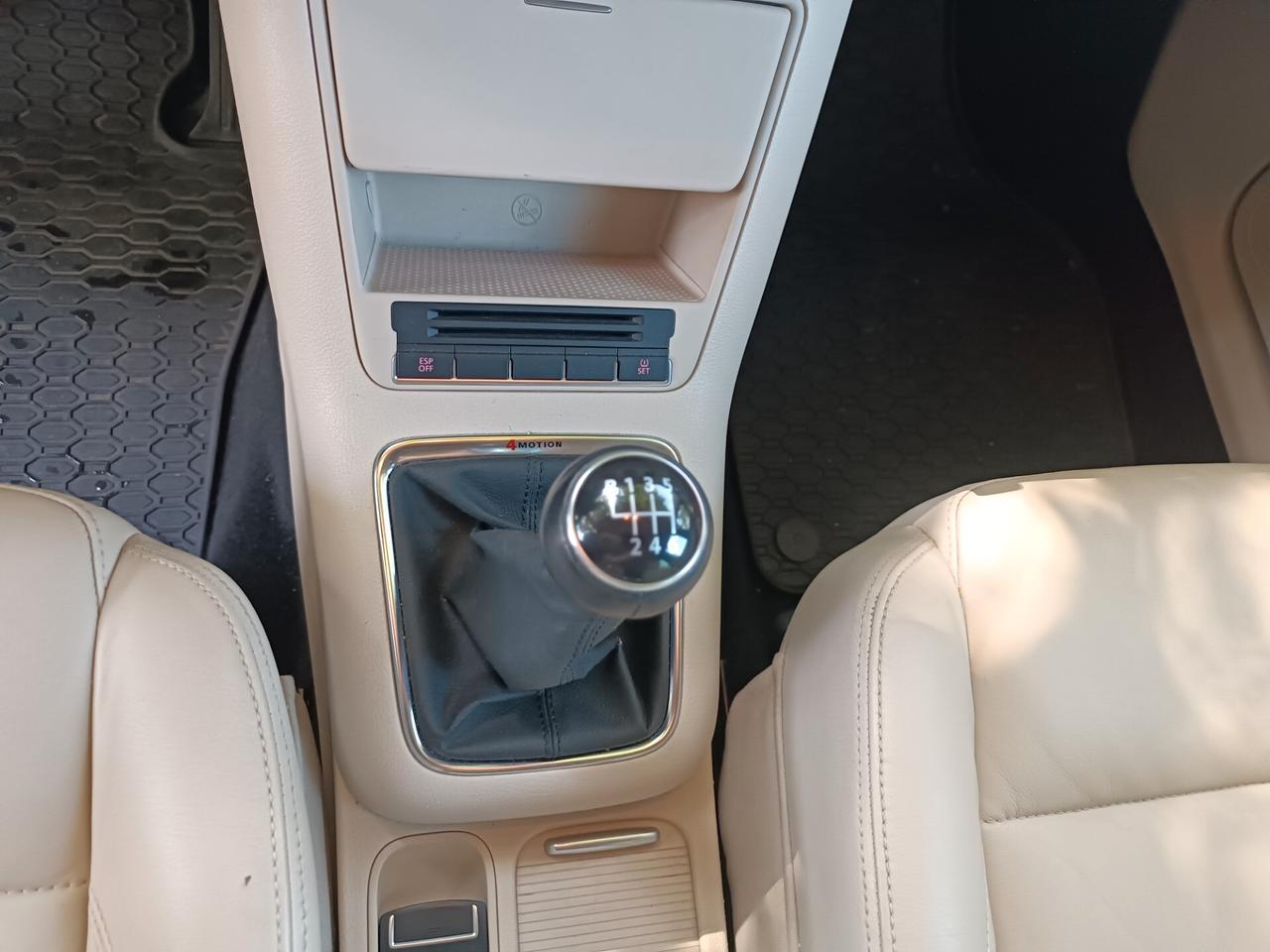 Tiguan 1.4 16V TSI Sport & Style (18°)----km 89900 unipr------