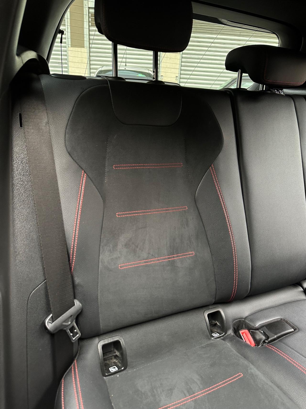 Mercedes-Benz GLA 180d 2.0 116cv Automatic Premium