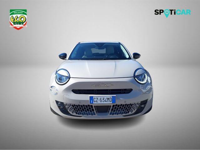 FIAT 600 Hybrid 110 CV DCT MHEV La Prima