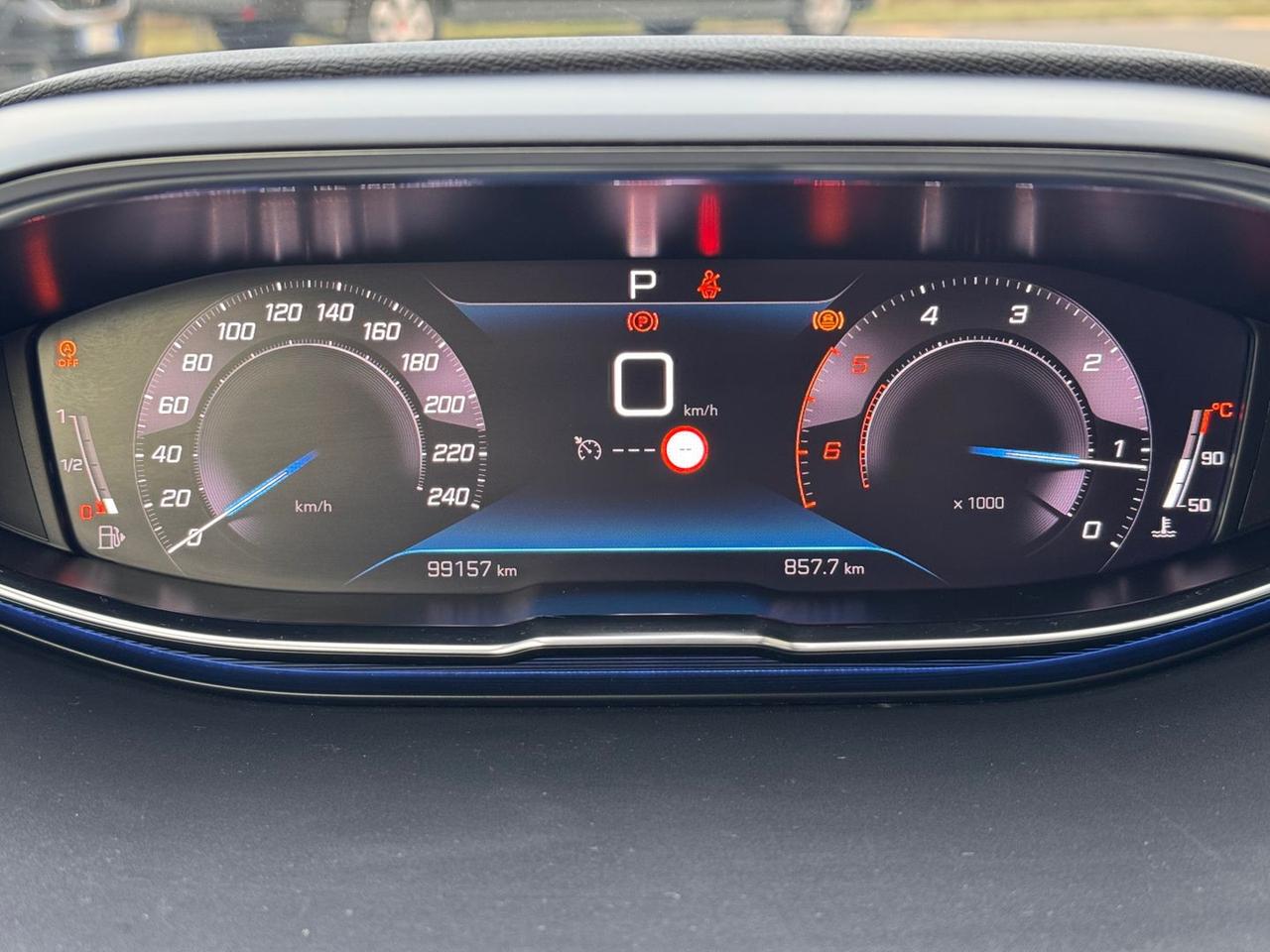 Peugeot 3008 Allure Pack 1.5 Blue HDI 130 #11958