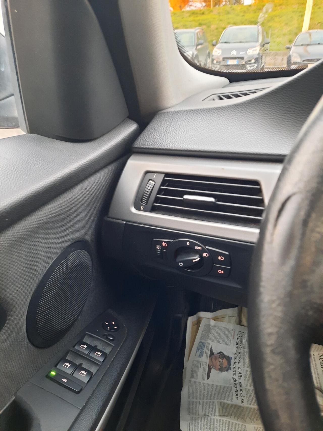 Bmw 320 320i cat Attiva