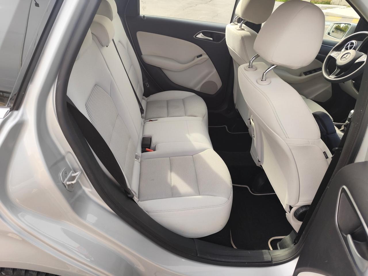 Mercedes-benz B 180 d FULL 70.000 KM