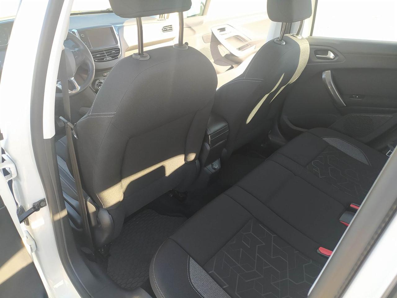 Peugeot 2008 Active 1.5 Blue HDI 100 #6891