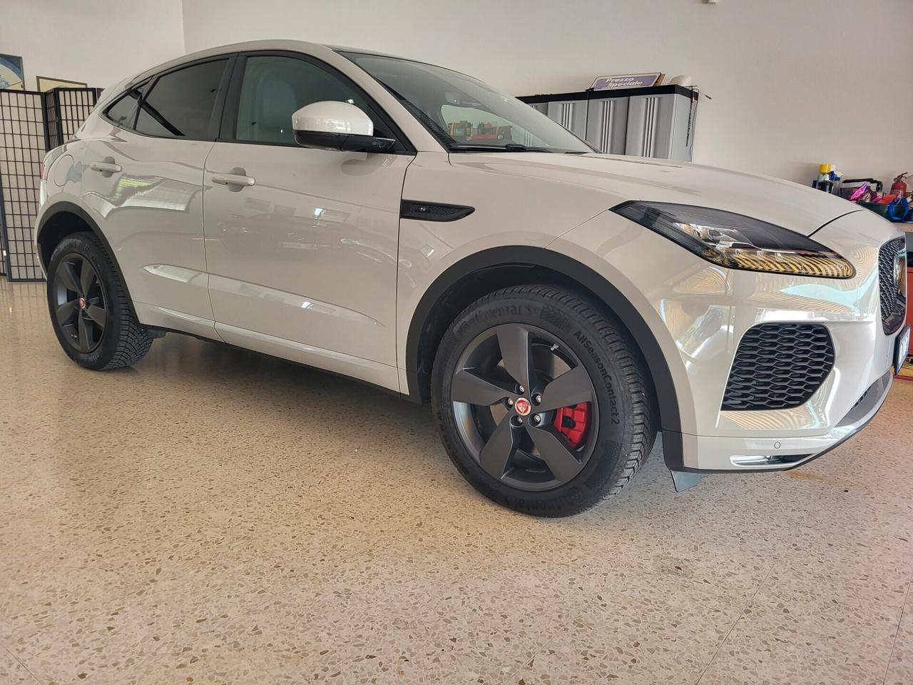 Jaguar E-Pace 2.0D 180 CV AWD aut. R-Dynamic
