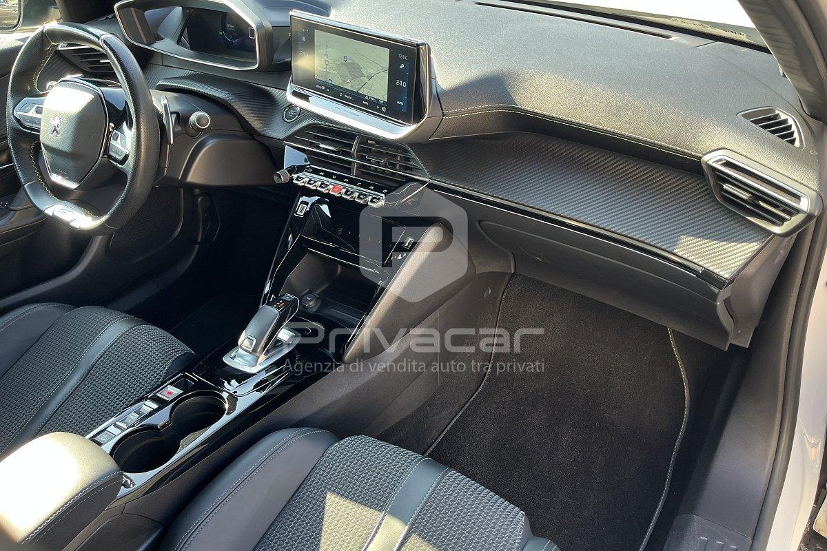 PEUGEOT 2008 PureTech 130 S&S EAT8 GT