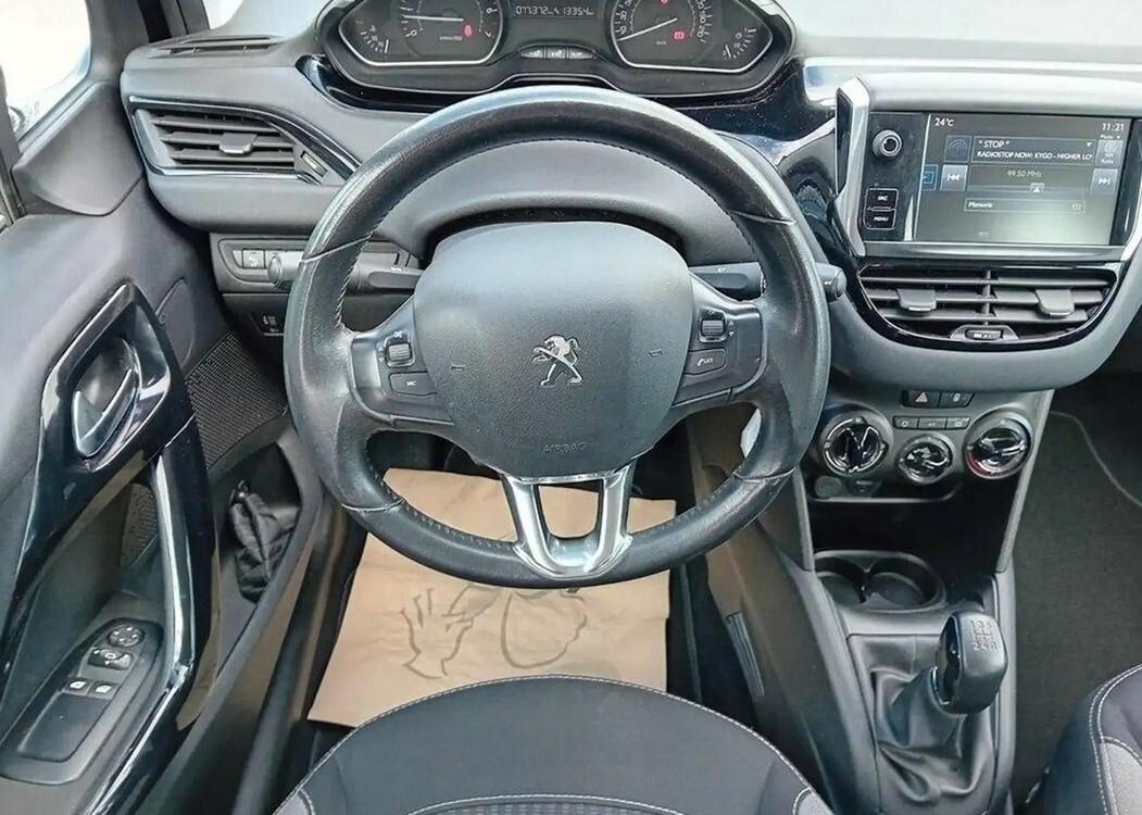 Peugeot 208 BlueHDi 100 S&S 5 porte Allure
