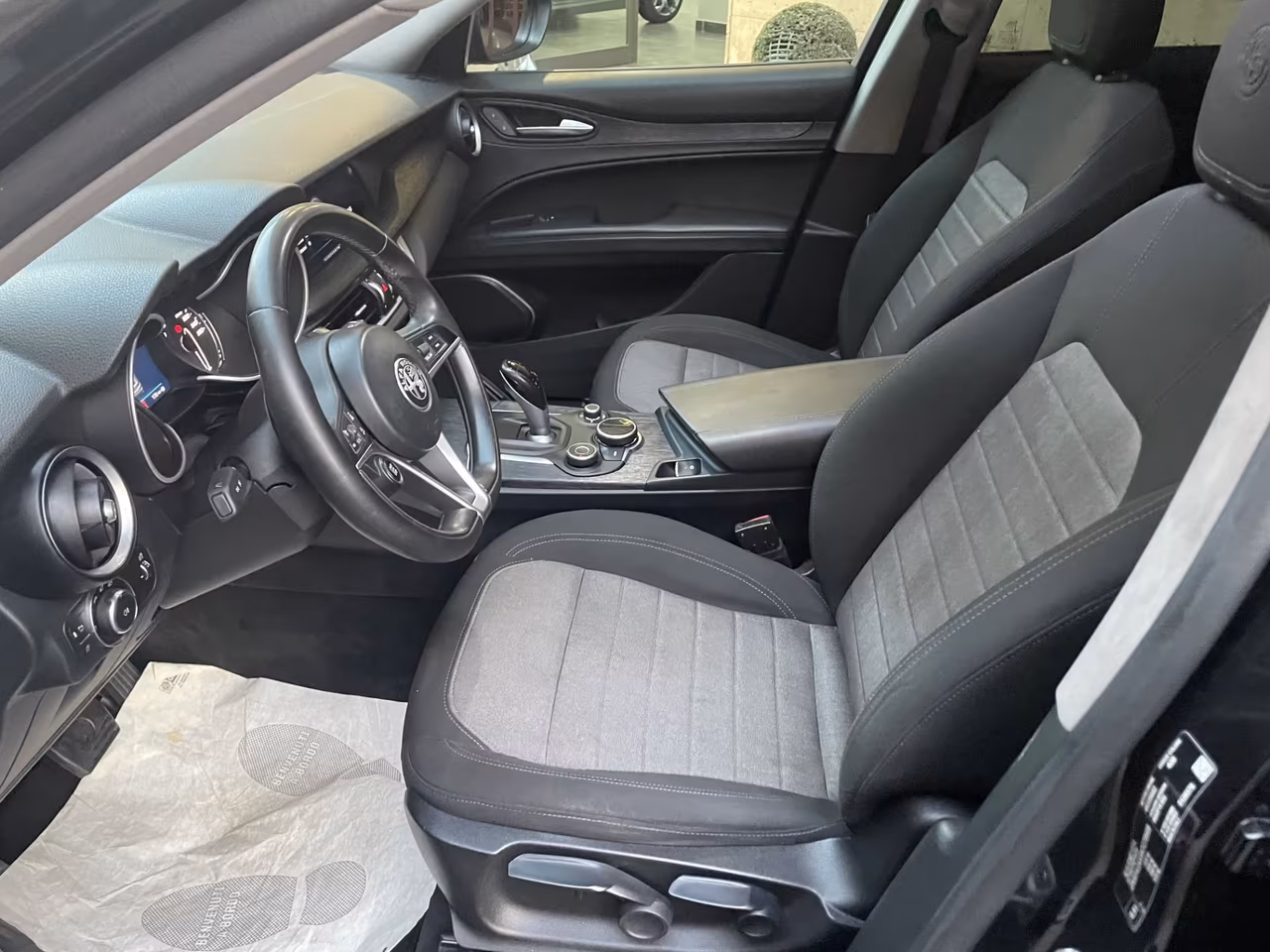 Alfa Stelvio 2.2TD 160CV SPORT TECH