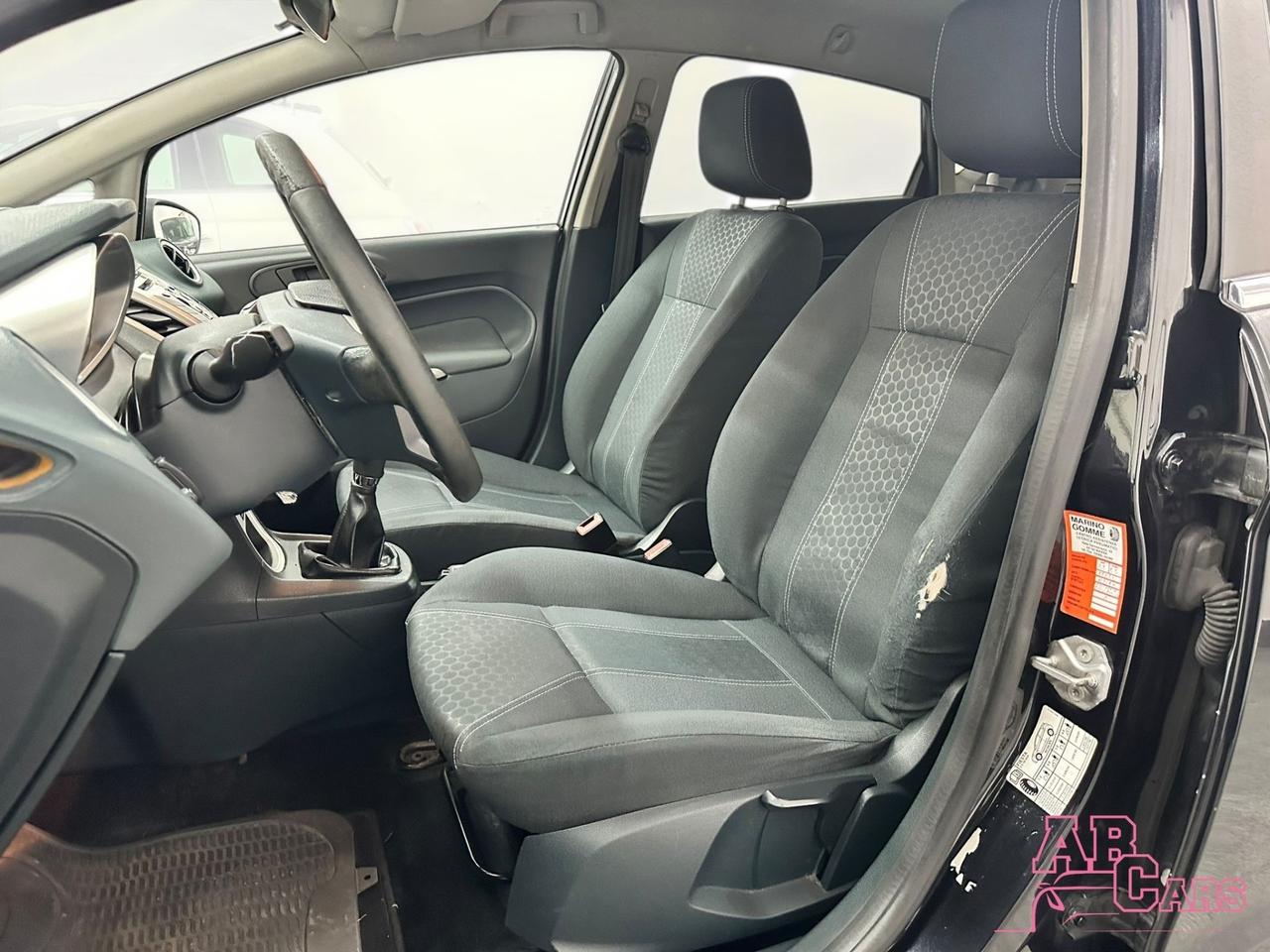 Ford Fiesta 1.4 TDCi 5p. Titanium NEOPATENTATI