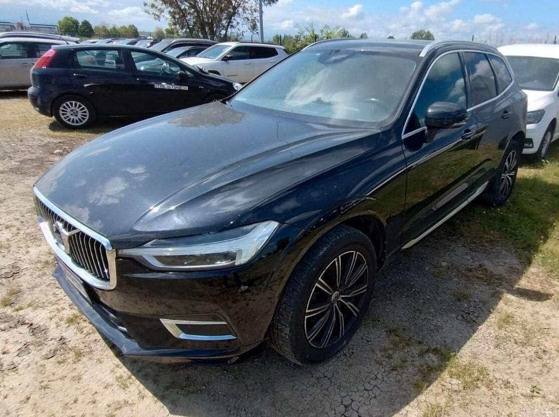 Volvo XC 60 XC60 D4 AWD Inscription TETTO NAVY PELLE LED 19