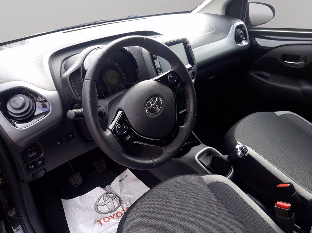 TOYOTA Aygo 5p 1.0 x-play m-mt 72cv del 2021
