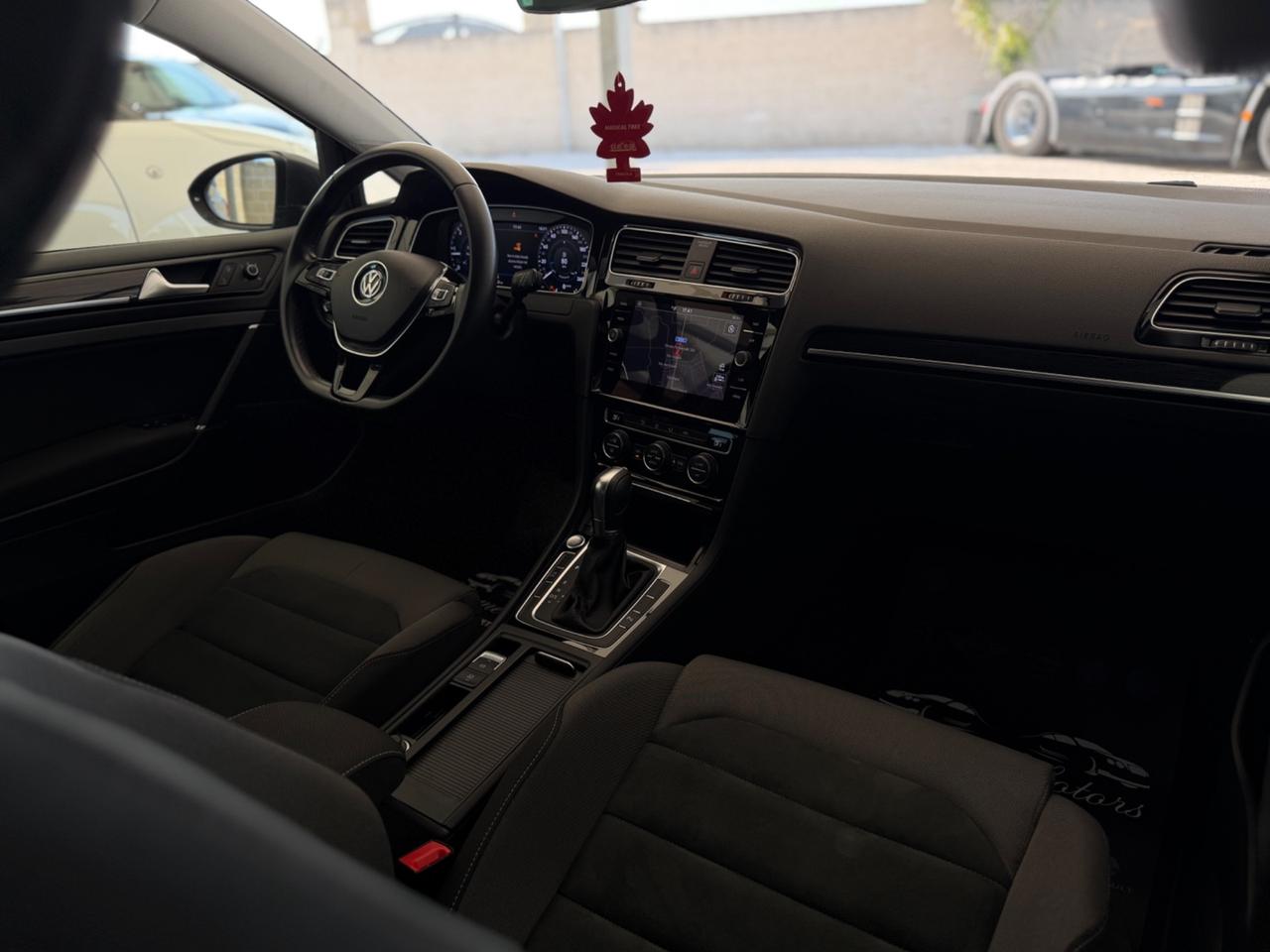 Volkswagen Golf 1.6 TDI 115 CV DSG COCKPIT