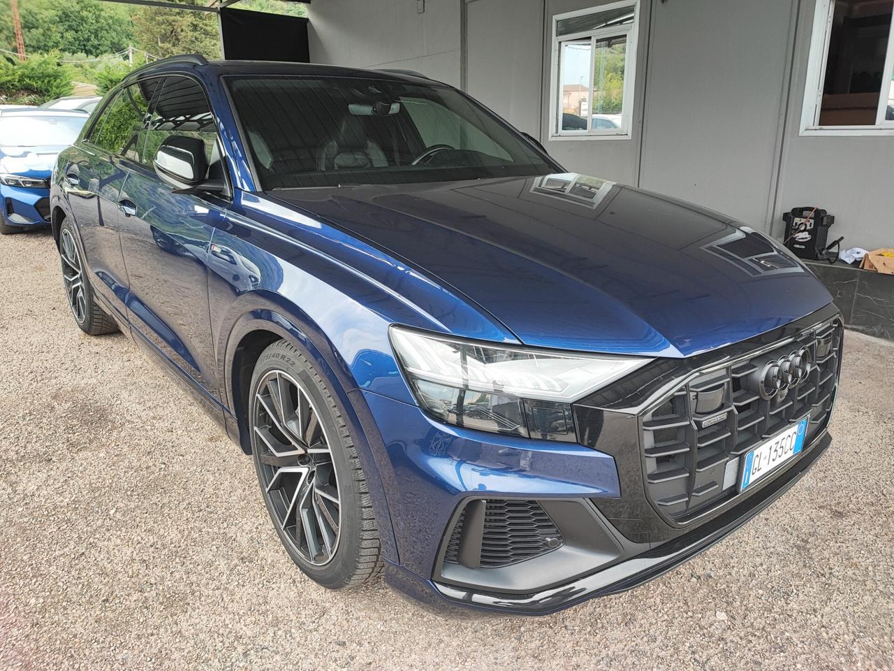 Audi Q8 55 TFSI quattro tiptronic Sline Plus