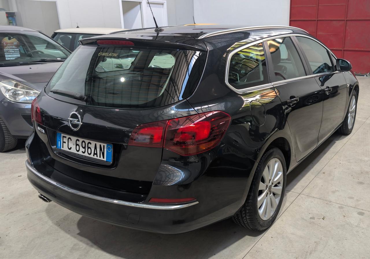 Opel Astra 1.4 Turbo 140CV Sports Tourer GPL Tech Cosmo