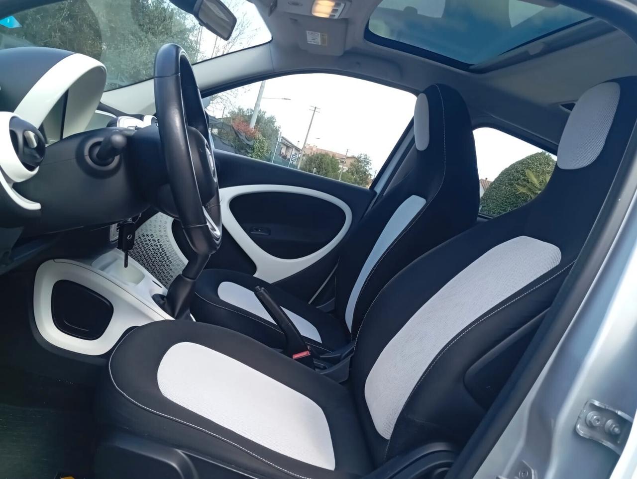 Smart ForFour PASSION 1.0 71CV KM 62000 COME NUOVA