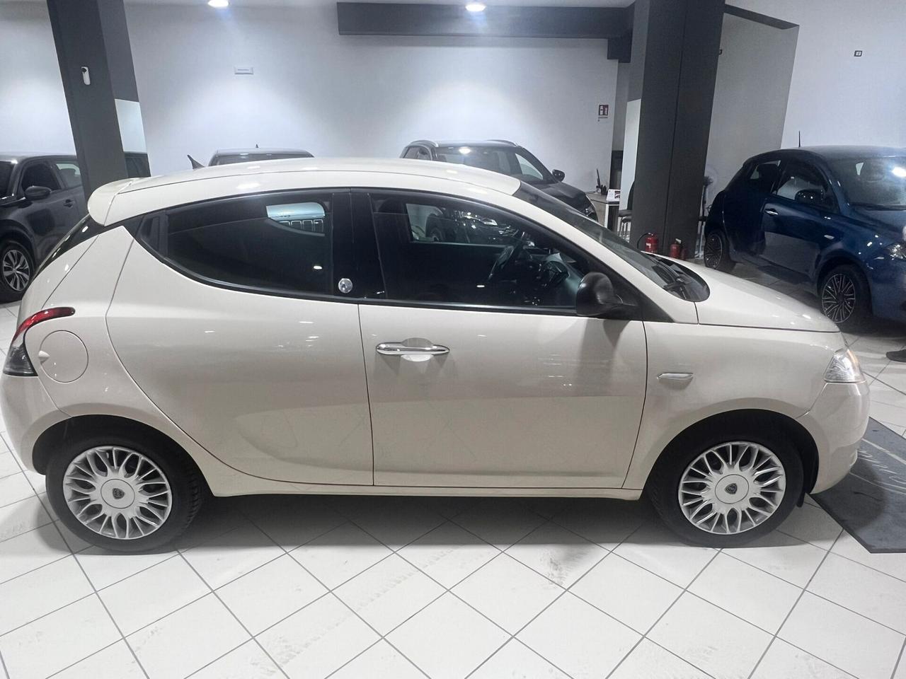 Lancia Ypsilon 1.2 69 CV 5 porte GPL Ecochic Gold
