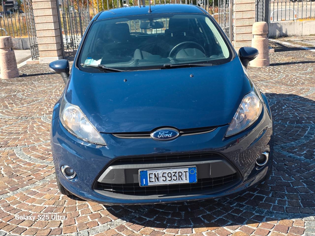 Ford Fiesta 1.4 TDCi 70CV 5 porte Titanium