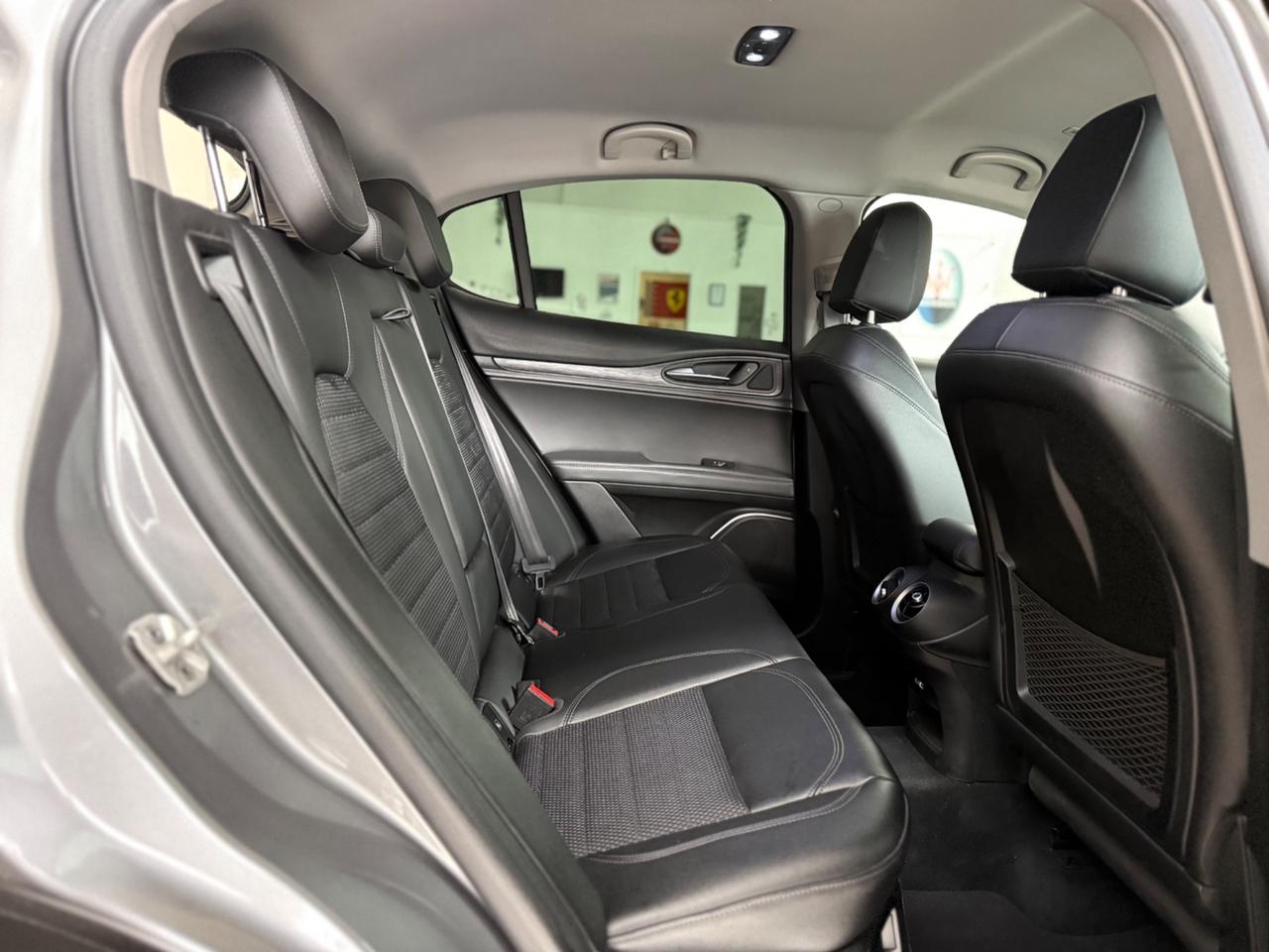 Alfa Romeo Stelvio 2.2 210 CV AT8 Q4 Executive