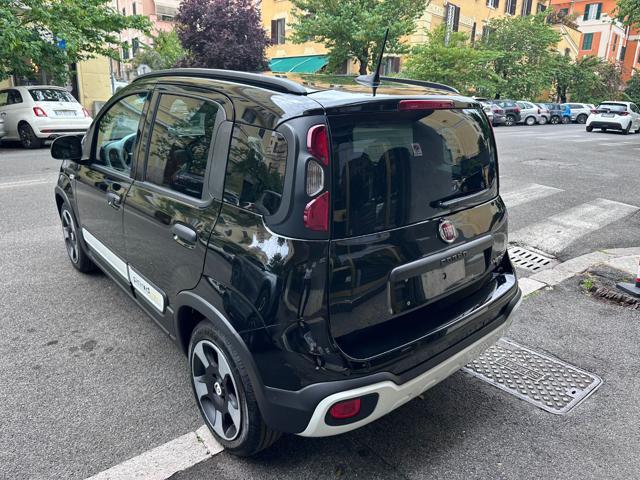 FIAT Panda 1.0 FireFly S&S Hybrid Pandina Cross-Navi-Carplay