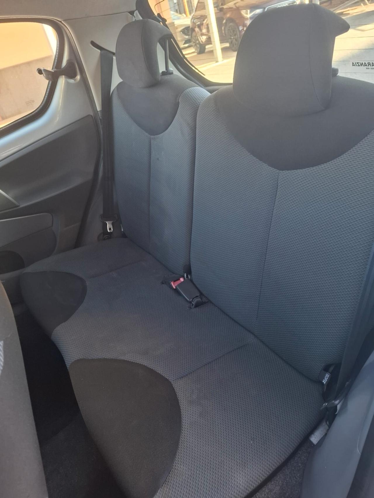 Toyota Aygo 1.0 12V VVT-i 5 porte Sol - 2006